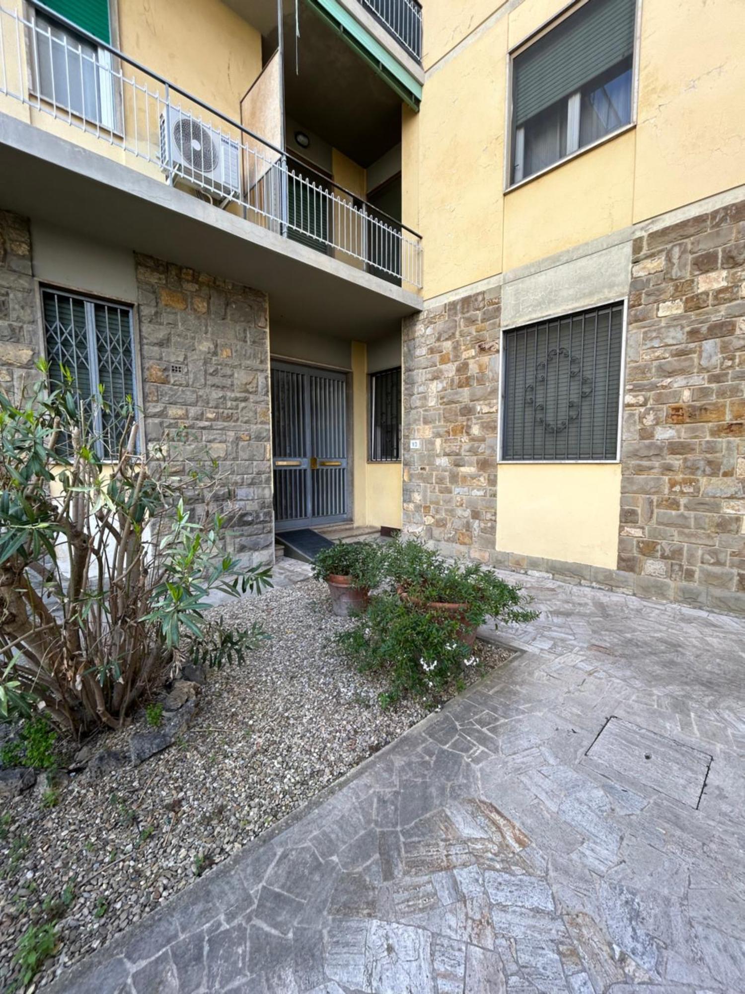 Appartamento Incantevole Con Patio Φλωρεντία Εξωτερικό φωτογραφία